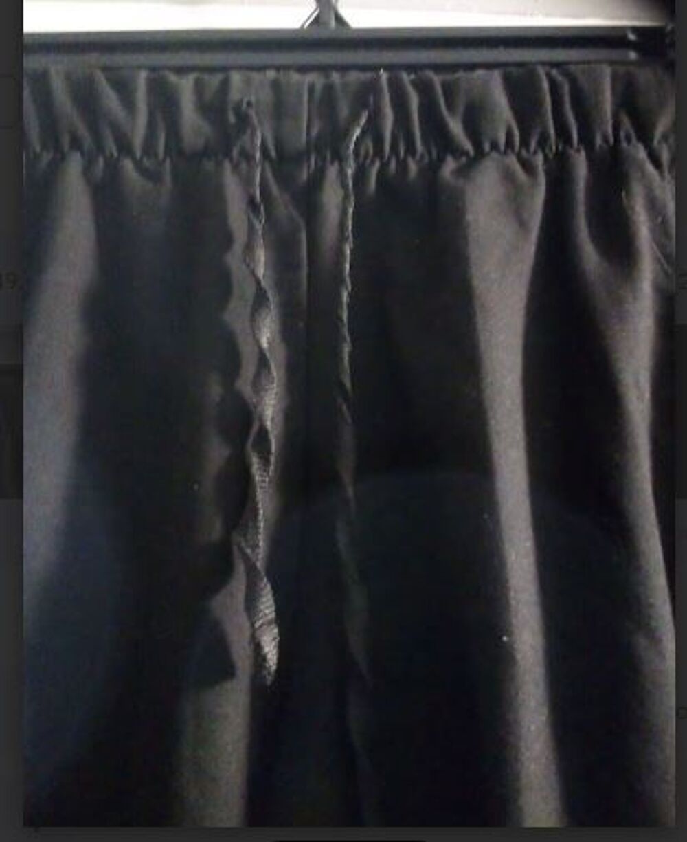 Pantalon uni noir &agrave; revers Vêtements