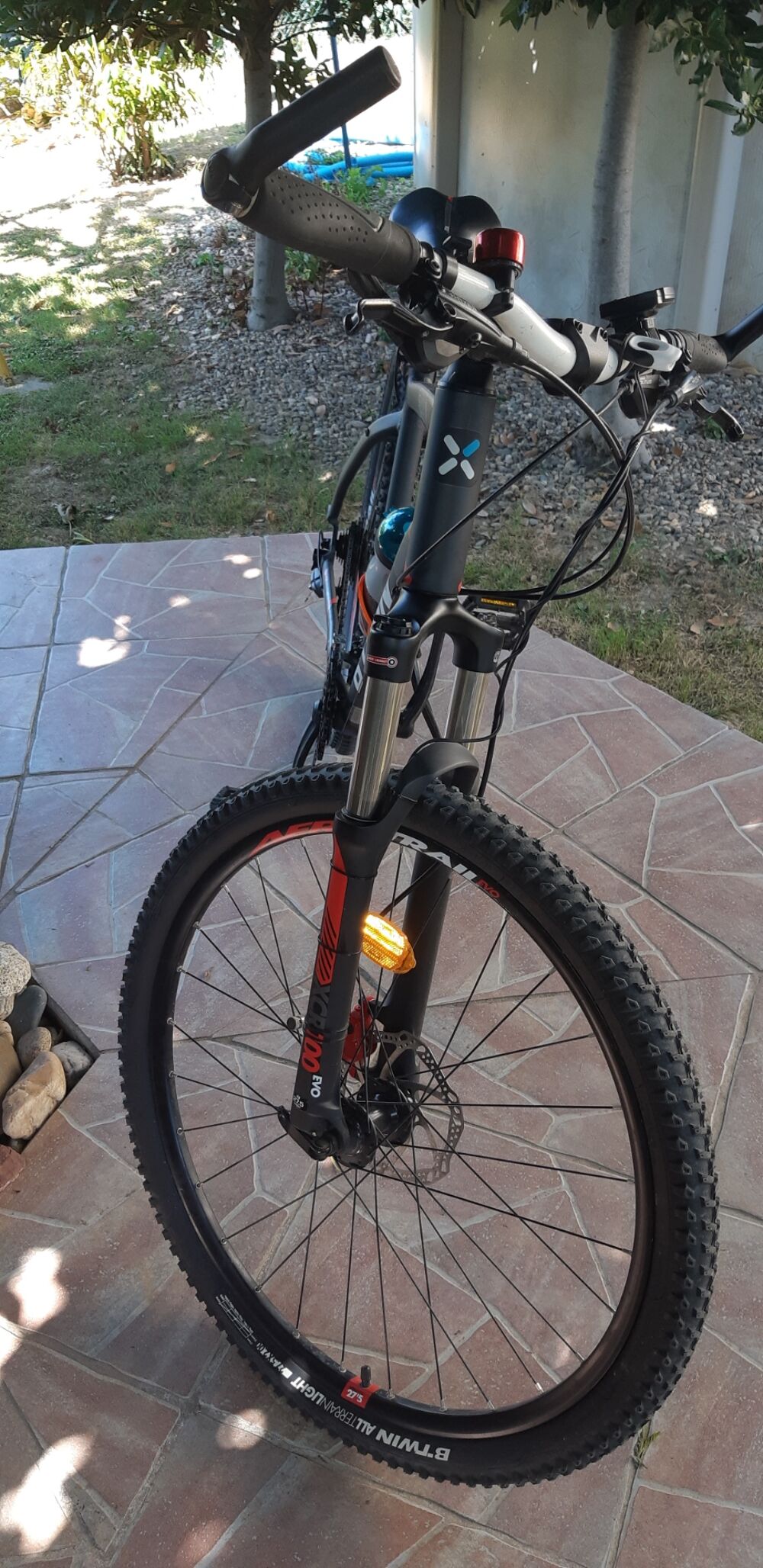VTT B'TWIN ROCK RIDER 540 XL
Vélos