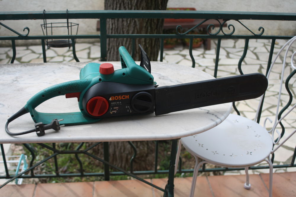 Tron&ccedil;onneuse &eacute;lectrique BOCH AKE 35S 1800W Bricolage