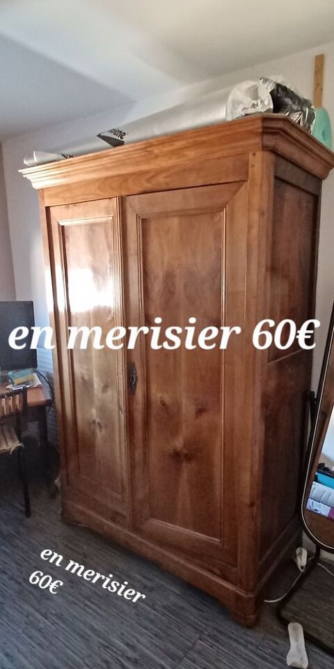 Armoire style campagne en merisier 60 Orsay (91)