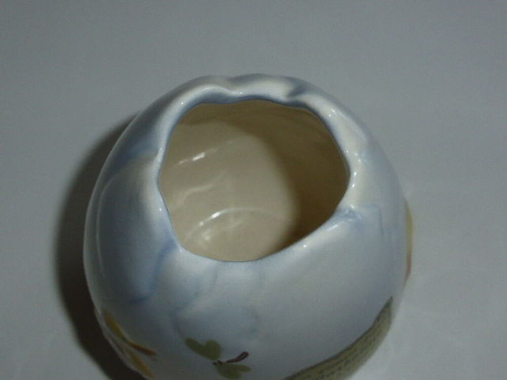 Vase barbotine St Cl&eacute;ment forme oeuf d&eacute;cor canard Décoration