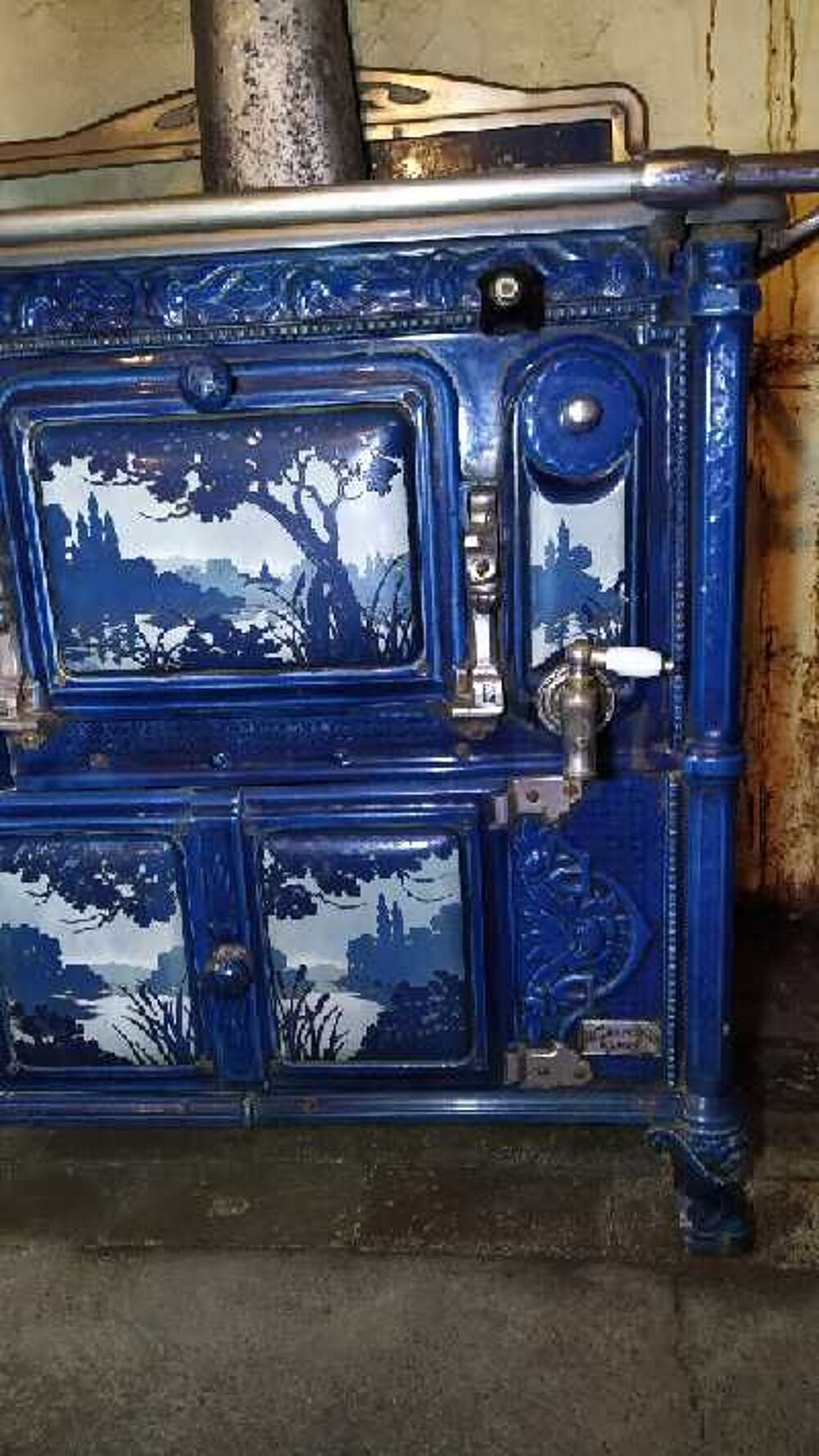  cuisini&egrave;re &agrave; bois ancienne Caloria mod&egrave;le L 297 