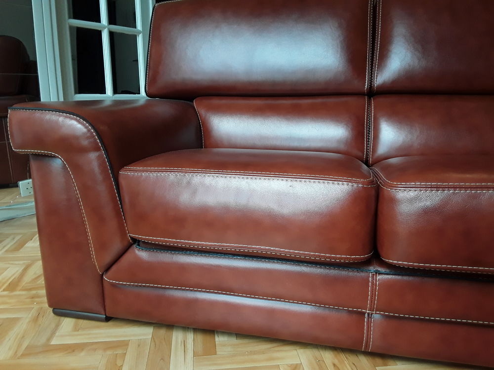 DE CANAPAE DE LUXE EN CUIR 2 PLACES Meubles