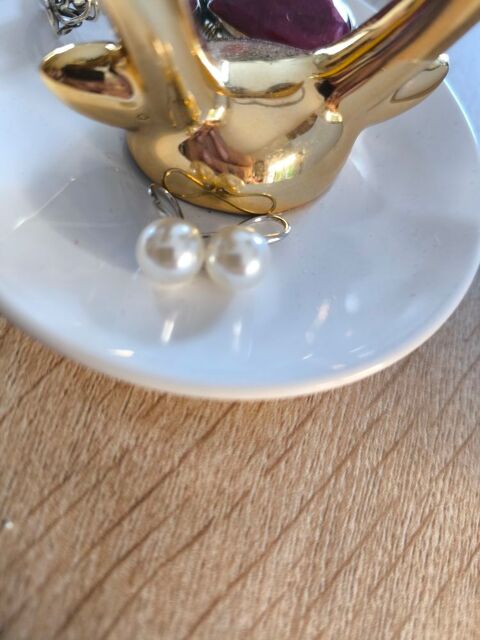 Boucles d'oreilles perles de nacre 38 Sillingy (74)