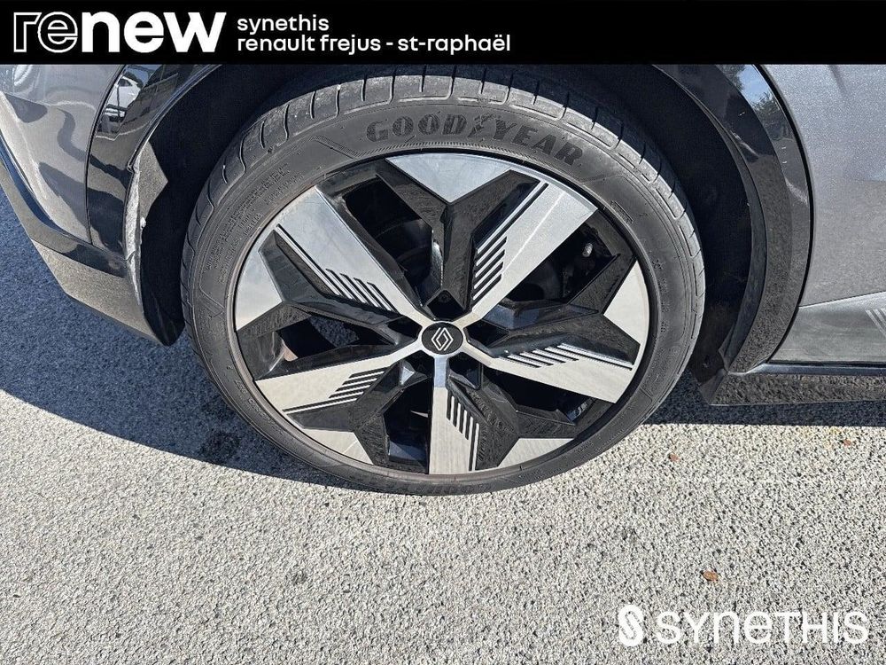 M&eacute;gane Megane E-Tech EV60 220 ch super charge Techno 2022 occasion 83600 Fr&eacute;jus