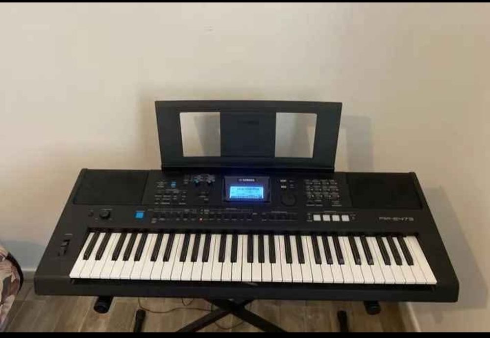 Clavier Arrangeur YAMAHA professionnel Neuf + Housse Instruments de musique