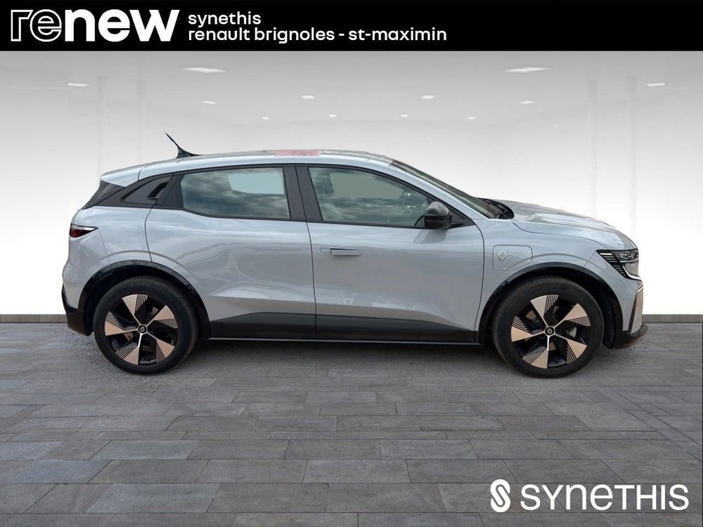 M&eacute;gane Megane E-Tech EV40 130ch standard charge Equilibre 2022 occasion 83170 Brignoles