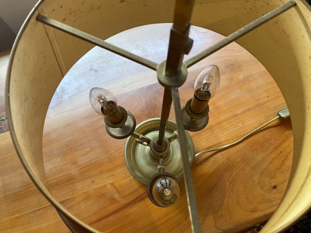 Lampe bouillotte rouge maison Collange empire 