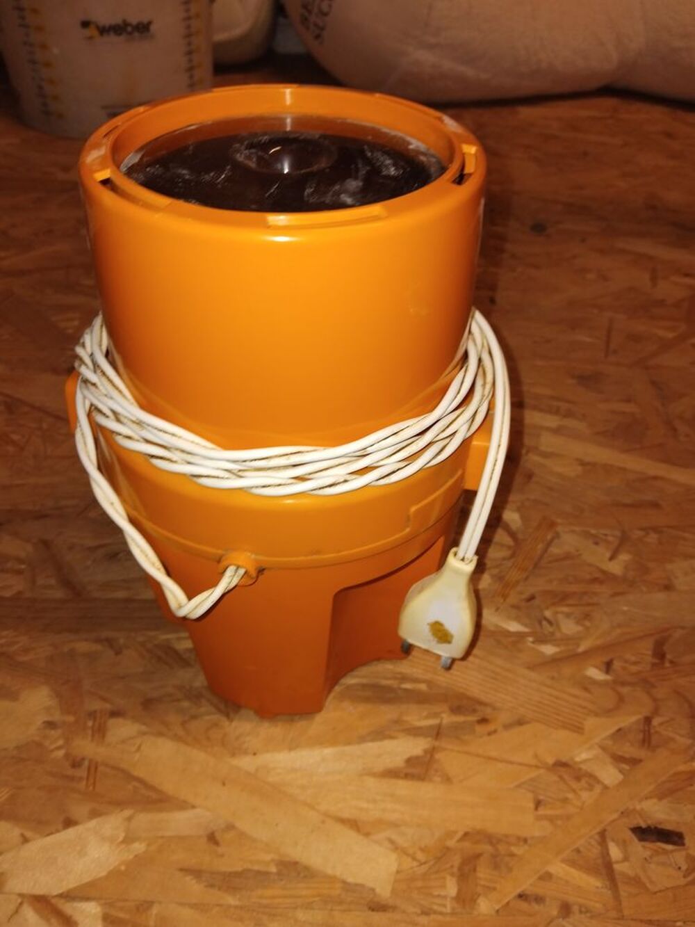 Av mixeur moulinex peu servie Electroménager