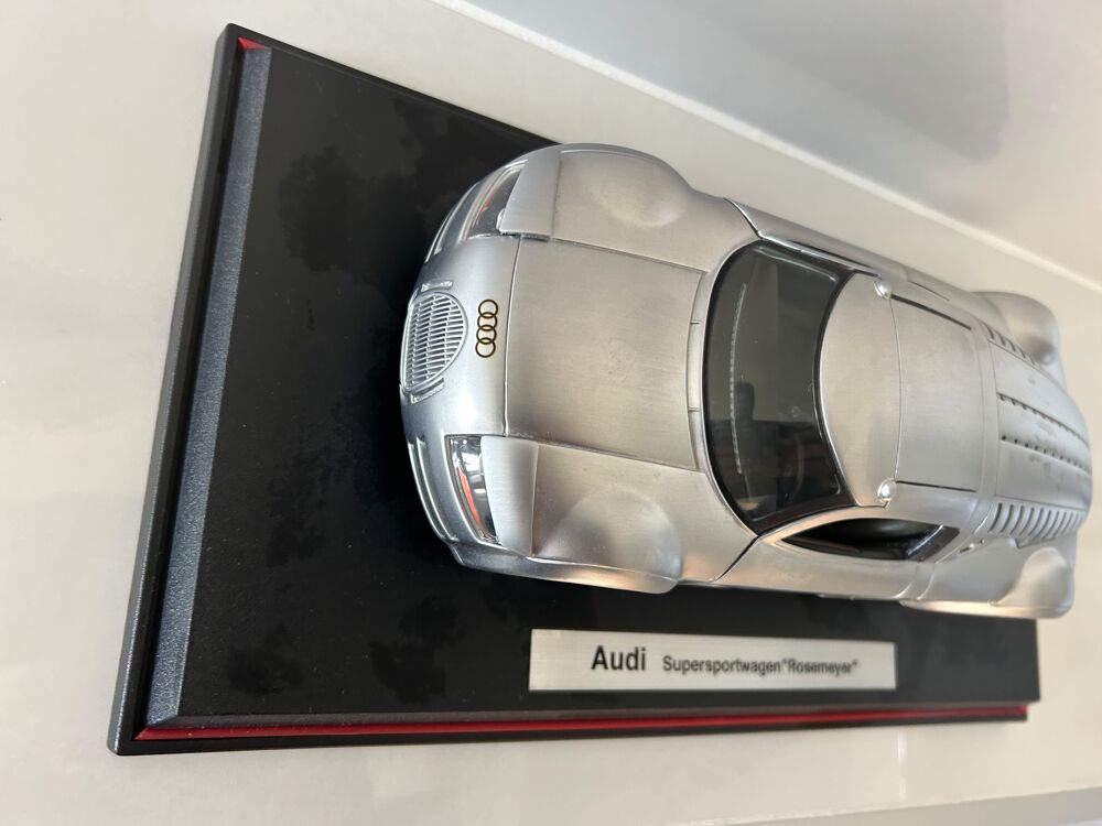 tr&egrave;s rare mod&egrave;le r&eacute;duit Audi Supersportwagen Rosemeyer pour 