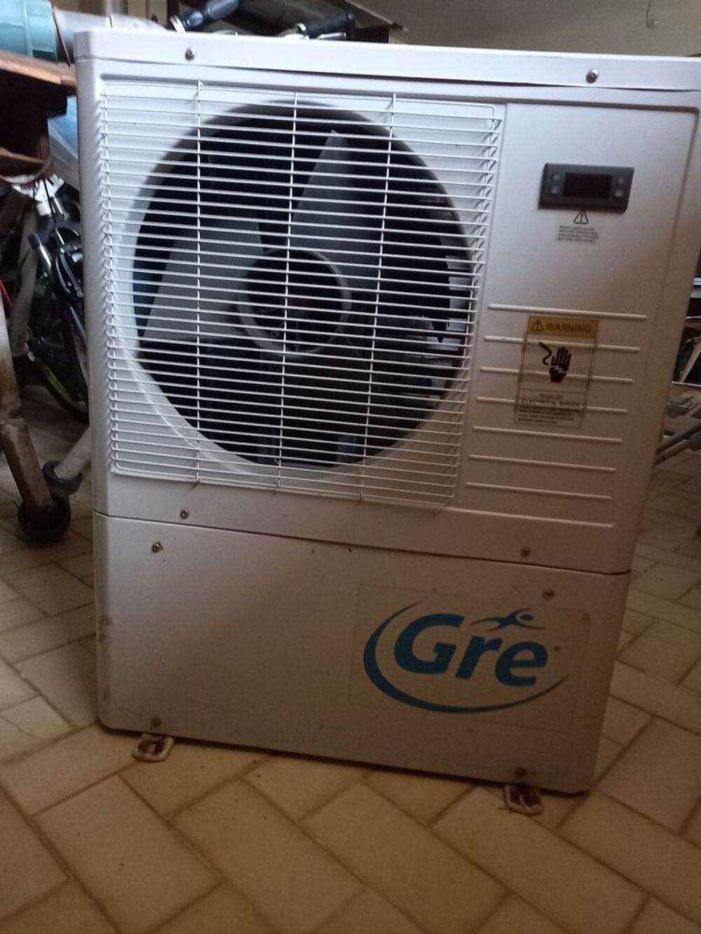 Pompe &agrave; chaleur air/eau 4200W/925W pour piscine Jardin