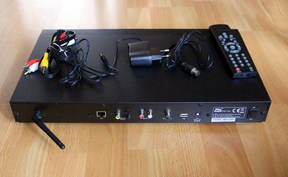 El&eacute;ment hifi Radio Internet Tuner FM, Ports USB, SD
Audio et hifi