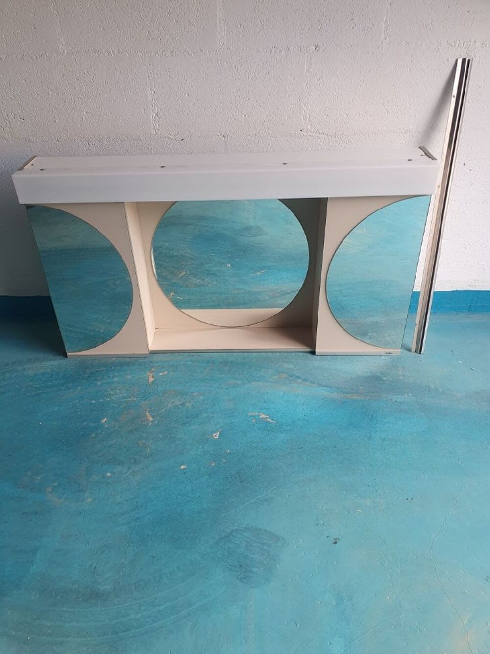armoire salle de bain ou autre Meubles