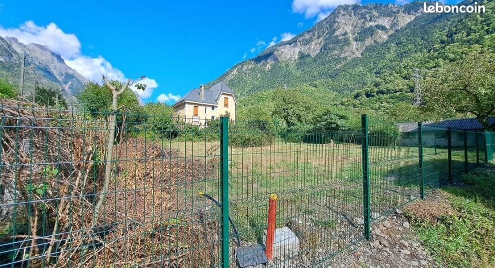 Vente Terrain TERRAIN CONSTRUCTIBLE VIABILISÉ Livet-et-gavet