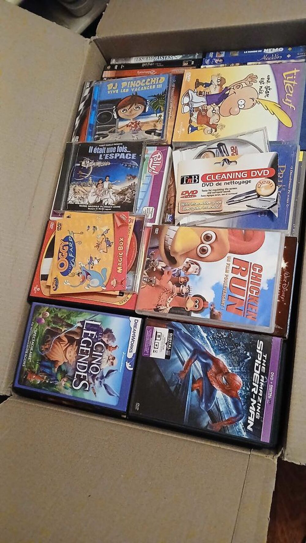 lecteur dvd schneider,avec plus de 80dvd Photos/Video/TV
