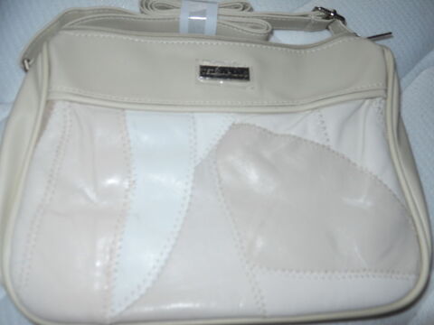 Sac  main TED LAPIDUS neuf 20 Rennes (35)