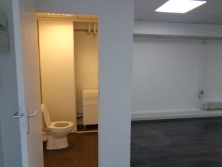  Atelier  louer 1 pice 54 m Lyon