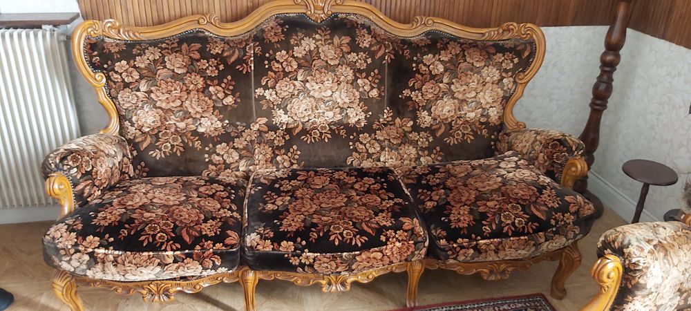 canap&eacute; 3 assises et deux fauteuils ann&eacute;e 1980 Meubles