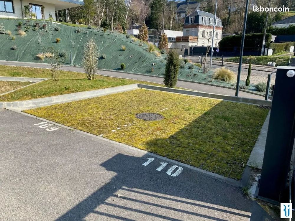 Location Parking/Garage emplacement de parking Mont-saint-aignan