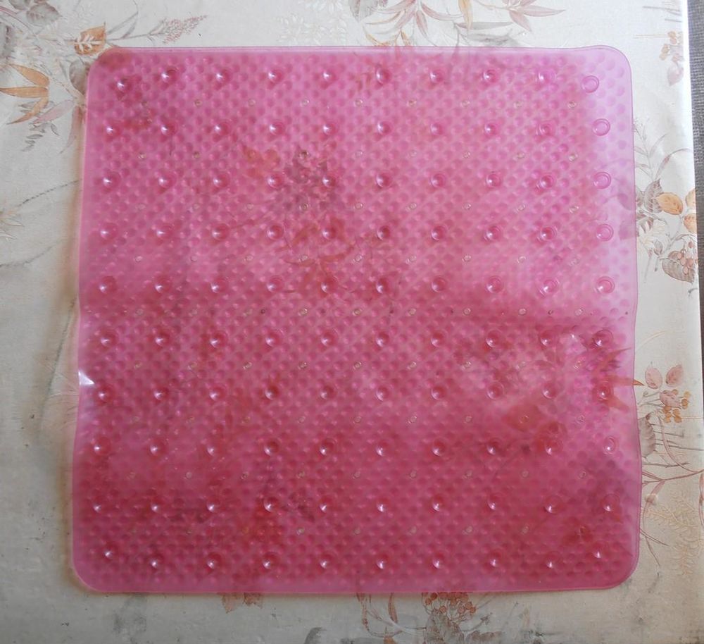 Tapis de douche rose antid&eacute;rapant en plastique avec ventouse Décoration