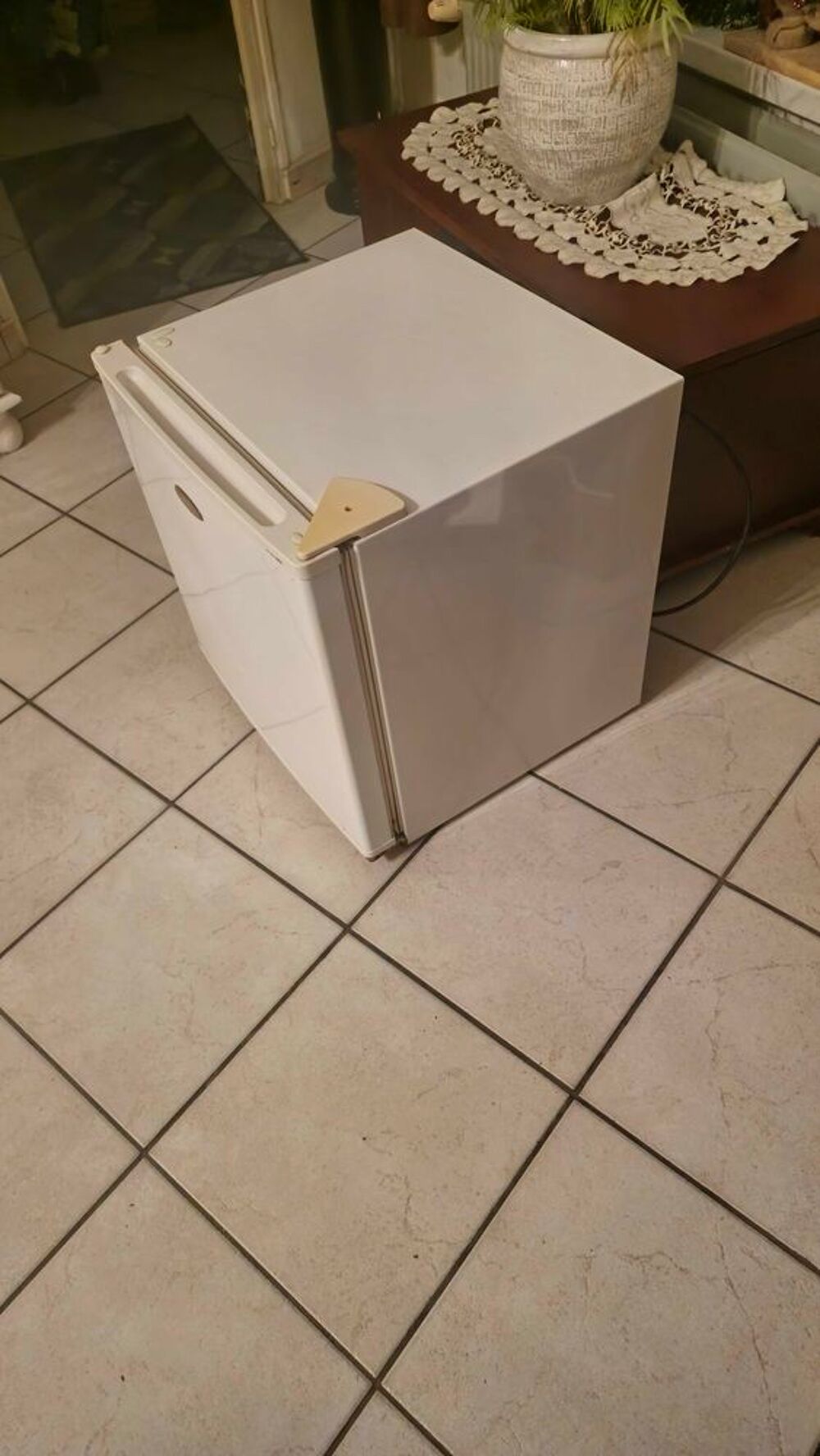 &agrave; vendre petit r&eacute;frig&eacute;rateur Electromnager