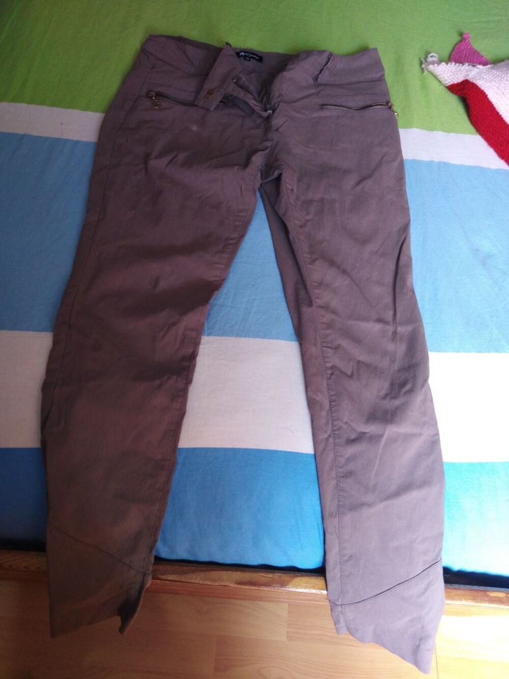  pantalon femme excellent &eacute;tat
Vtements