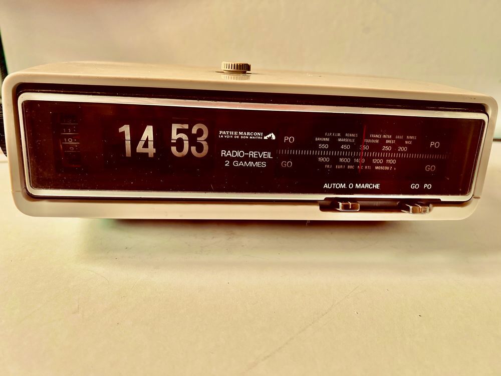 RADIO REVEIL VINTAGE ANN&eacute;ES 70 AFFICHAGE FLIP FLAP
Audio et hifi