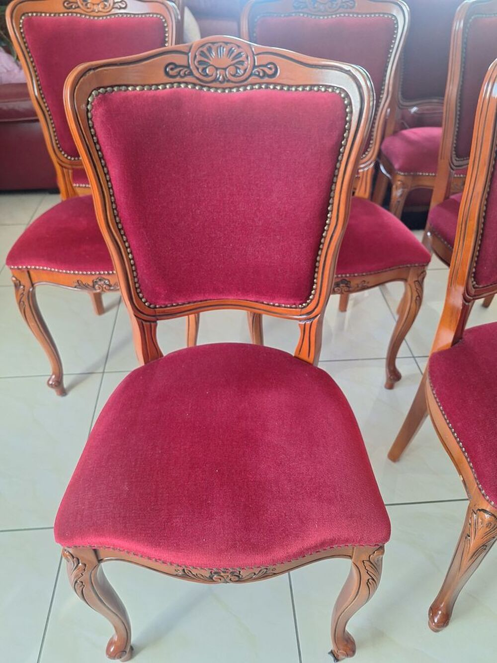 Superbe ensemble de [8/10] chaises Louis XV en merisier mass Meubles
