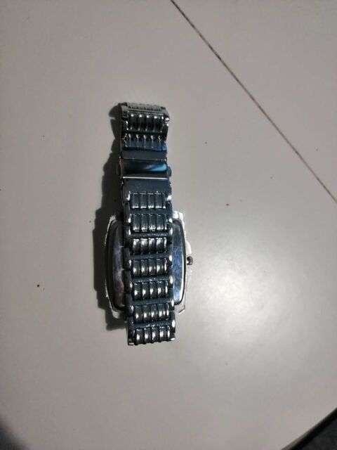 Montre Steel back 20 Oyonnax (01)