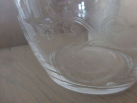 CARAFE A VIN en verre  10 Doussard (74)