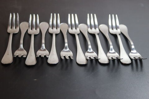 Lot 12 fourchettes dessert argent
120 Li�vin (62)