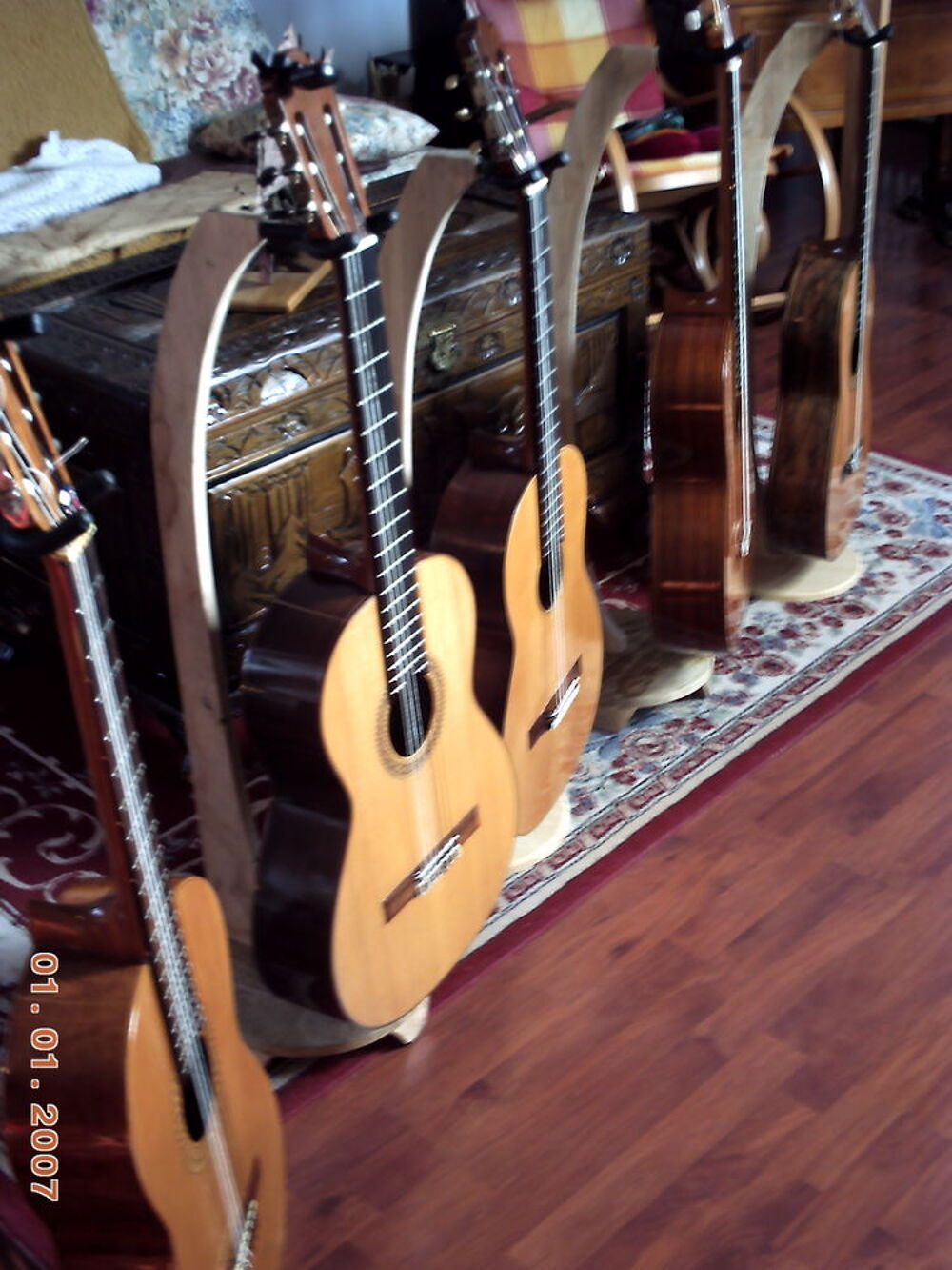 SUPPORT GUITARES Instruments de musique
