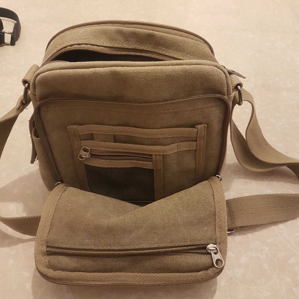 3 sacs bandouli&egrave;re neufs Maroquinerie