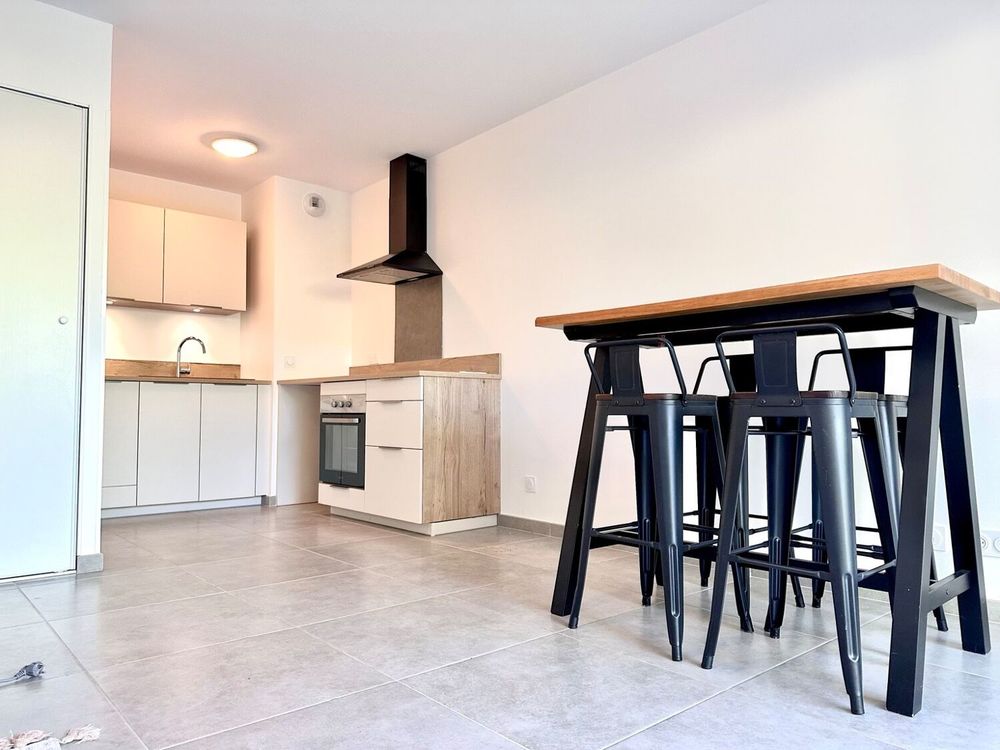 Vente Appartement T2 de 42,64 m² avec jardin privatif de 34 M2 et Box privé Jonzier-Épagny