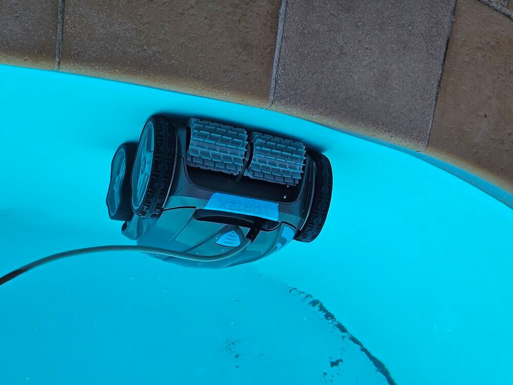 robot de piscine zodiac Jardin