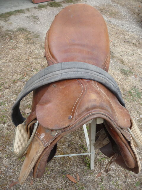 Selle d'équitation 60 Saint-Quentin-sur-Nohain (58)