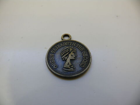 Médaille  Queen Elizabeth  4 Saintes (17)