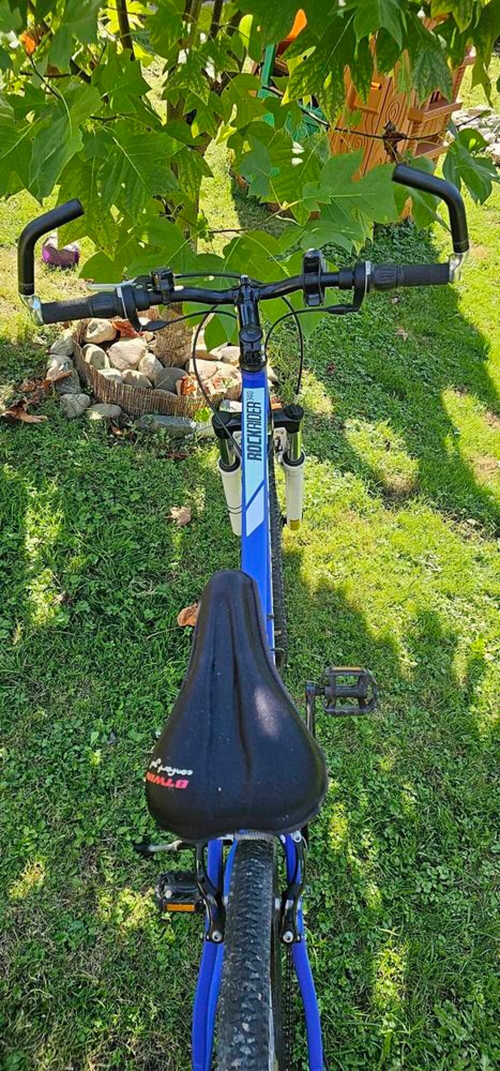 V&eacute;lo vtc violet Vélos