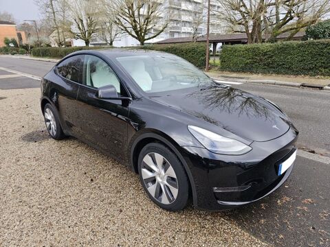Tesla Model Y 440 cv LONG RANGE GDE AUTONOMIE DUAL MOTOR AWD 78.1kWh 15cv 2023 occasion Gradignan 33170