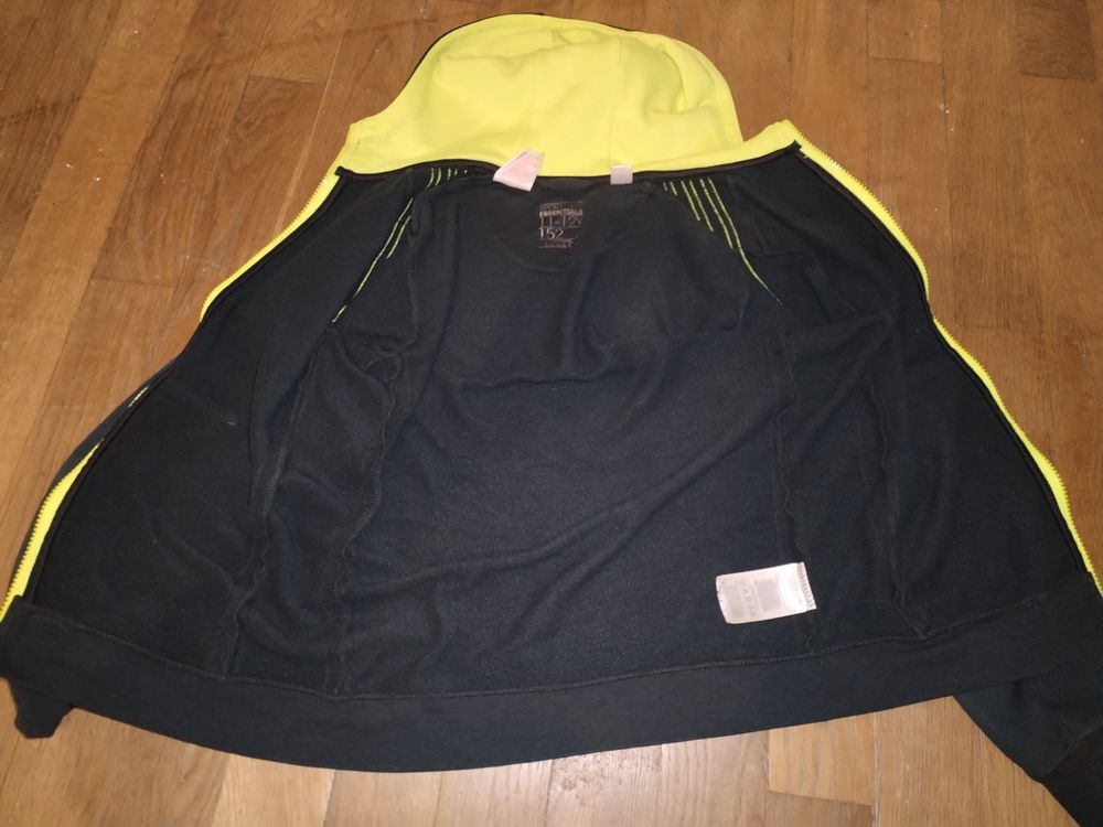Veste de surv&ecirc;tement ADIDAS (noire/jaune) (Taille 12 ans) Vêtements enfants