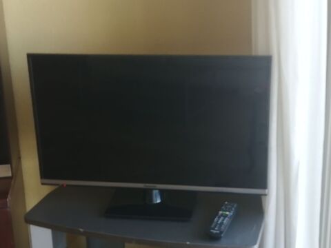 Télévision Panasonic Référence TX-32AS600E - 100 Marseille 8 (13)