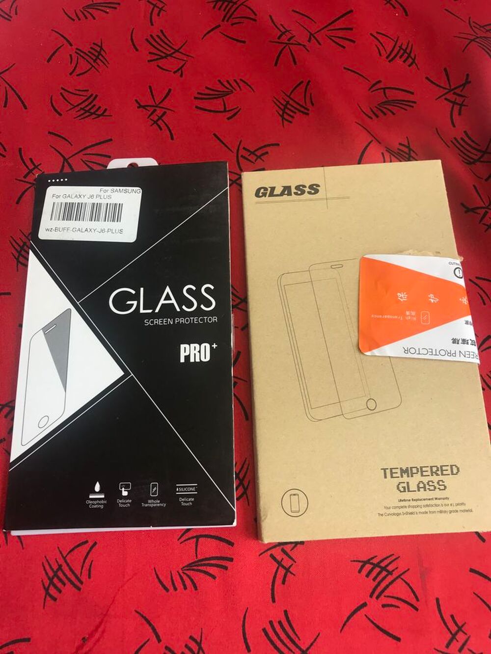 2 protections pour J6 plus Téléphones et tablettes