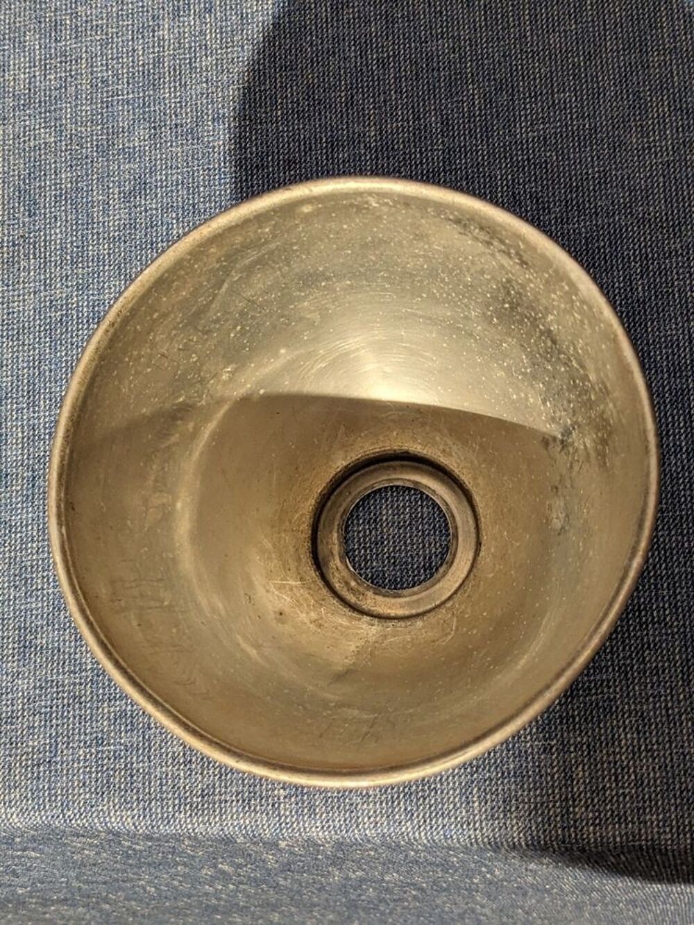 Abat jour tulipe en aluminium poli H 10 cm &oslash;13 cm trou 28 mm Décoration