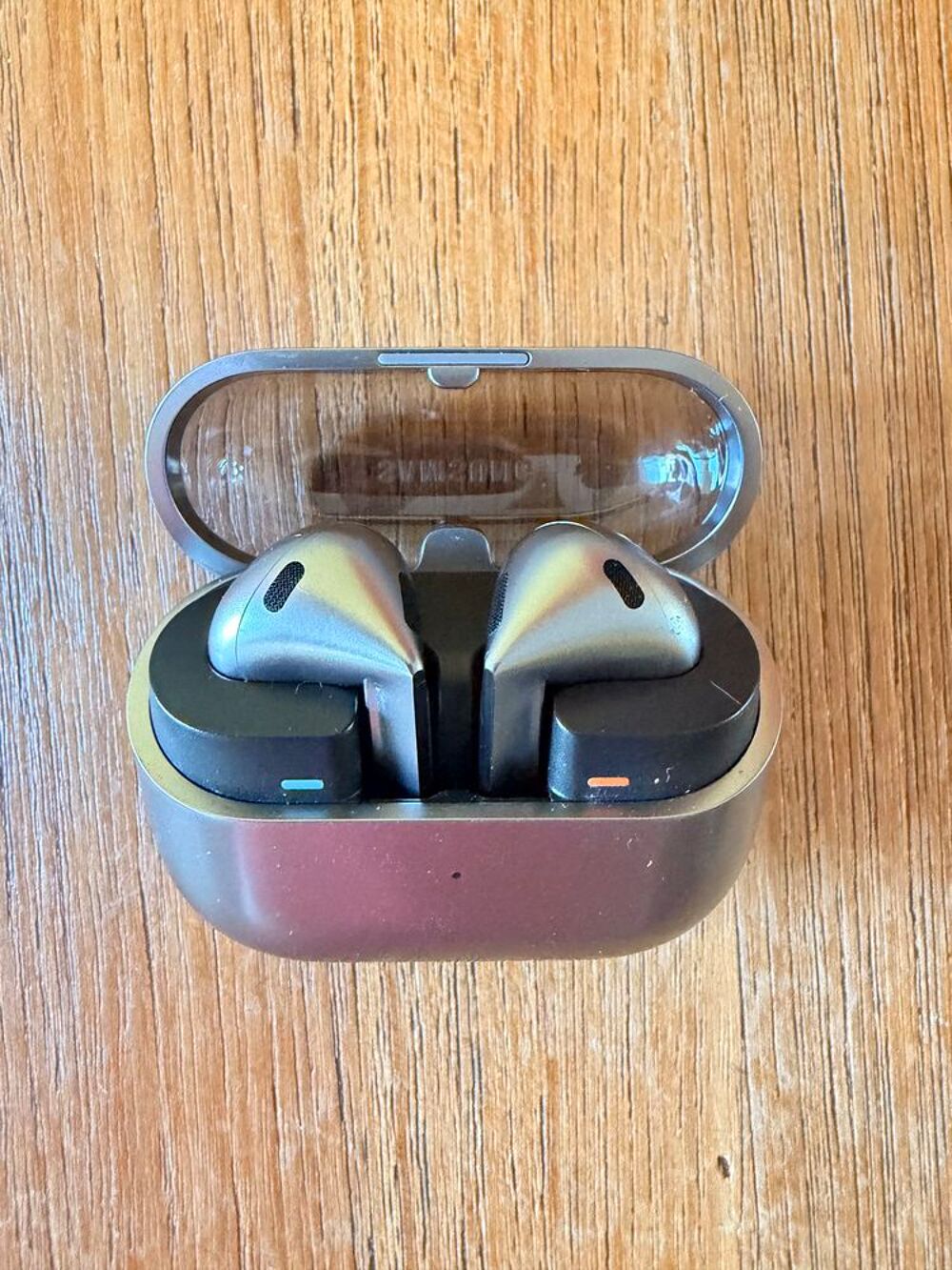 Samsung s24 + &eacute;couteur galaxy buds Téléphones et tablettes
