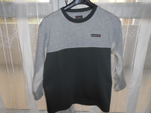 Sweat gar�on 14 ans parfait �tat 8 Rennes (35)