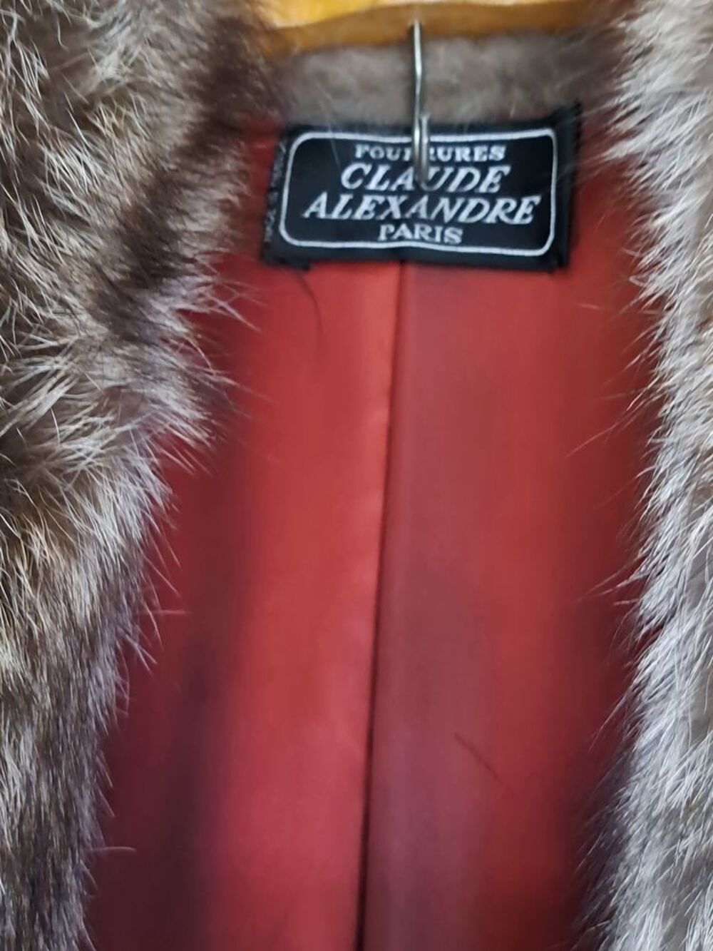 Manteau en marmotte. Vêtements