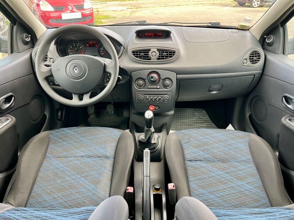 Clio III 1.2 16V 75 eco2 Authentique 2009 occasion 60870 Villers-Saint-Paul