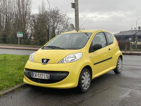 Peugeot 107 1.0e 12V 68ch Urban 2005 occasion Cr&eacute;teil 94000
