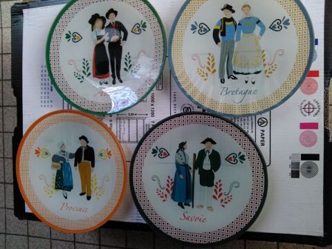 Lot 4 assiettes en verre à déssert 5 Landivy (53)