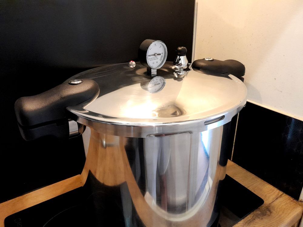 St&eacute;rilisateur autoclave manom&egrave;tre Electroménager